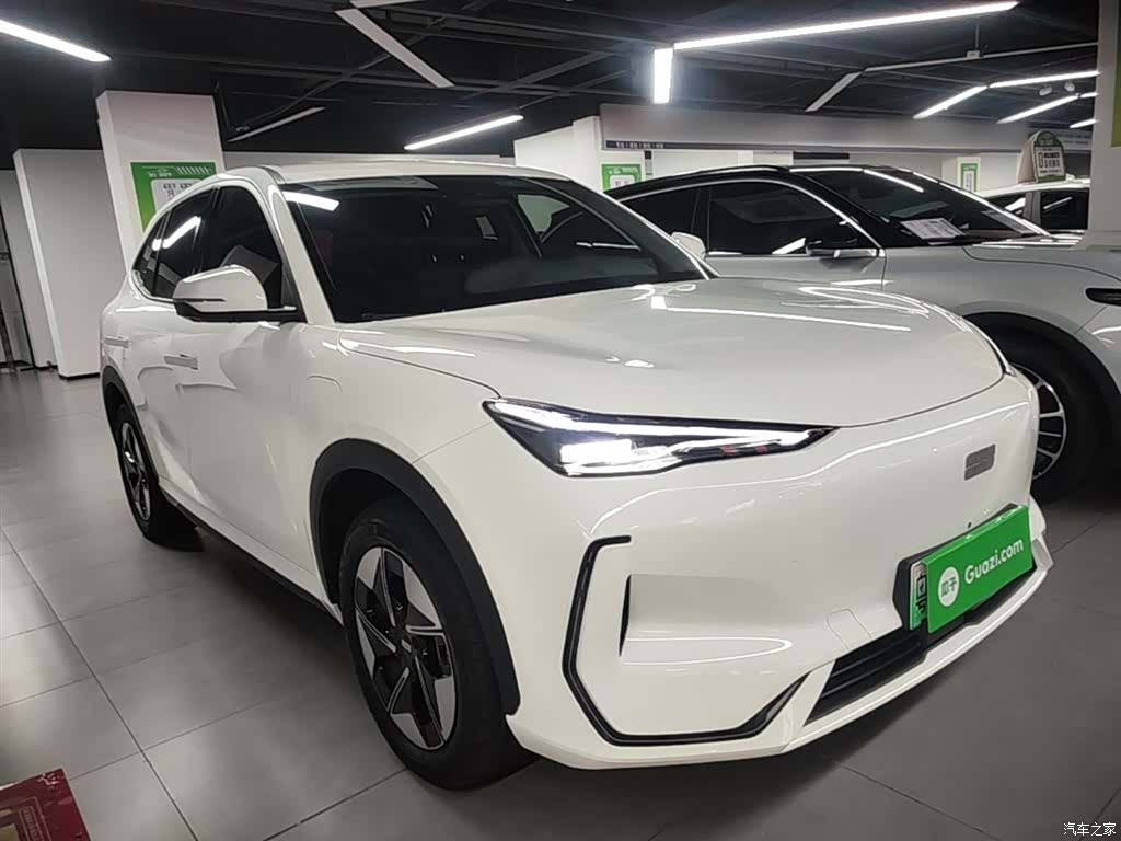Geely Galaxy E5, 2024 4