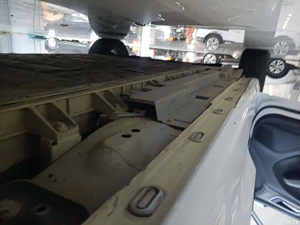 Roewe Ei5, 2022 22