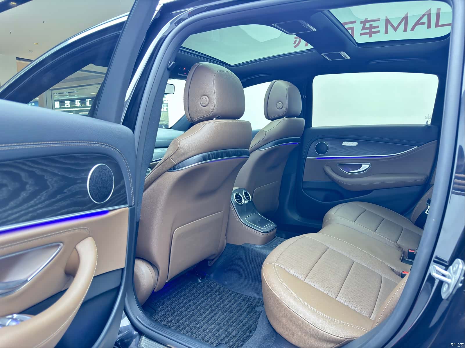 Mercedes-Benz E-Class, 2021 12