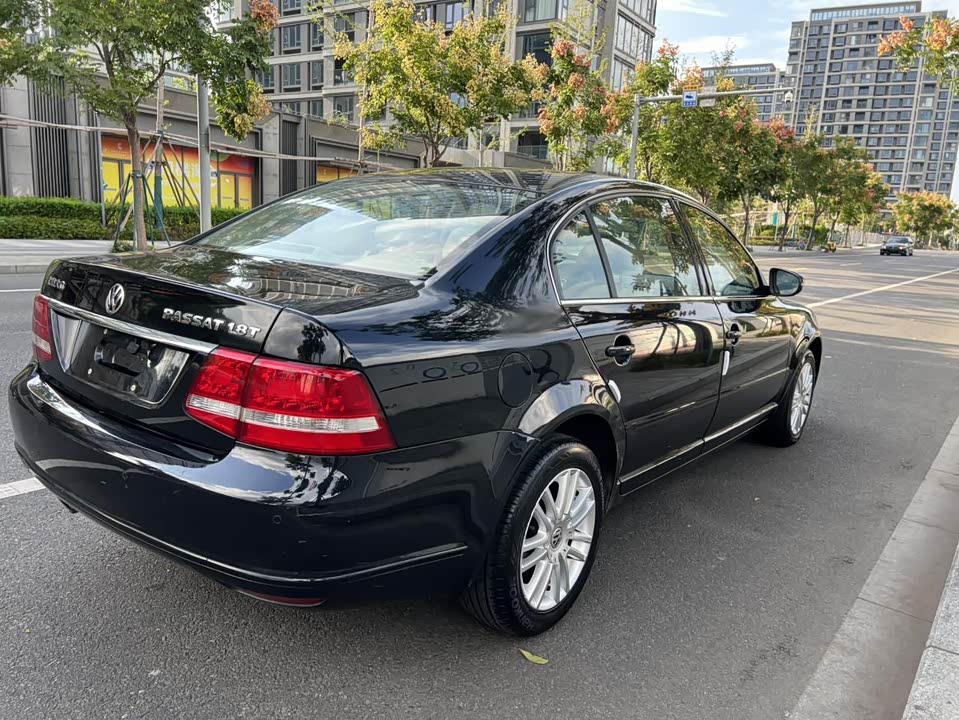 Volkswagen Passat Lingyu