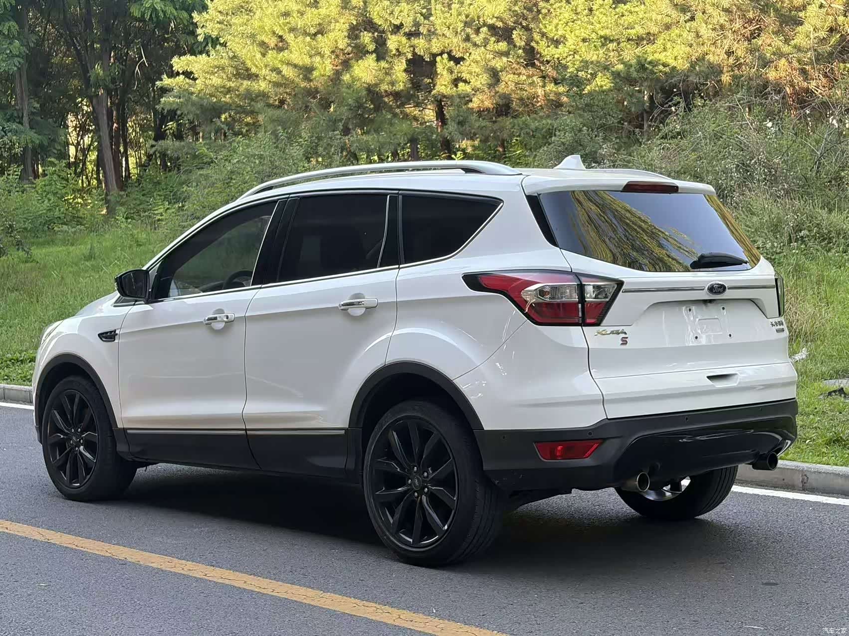 Ford Kuga, 2017 10