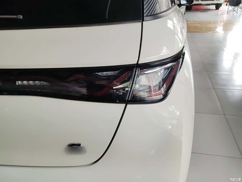 BYD Dolphin, 2023 8