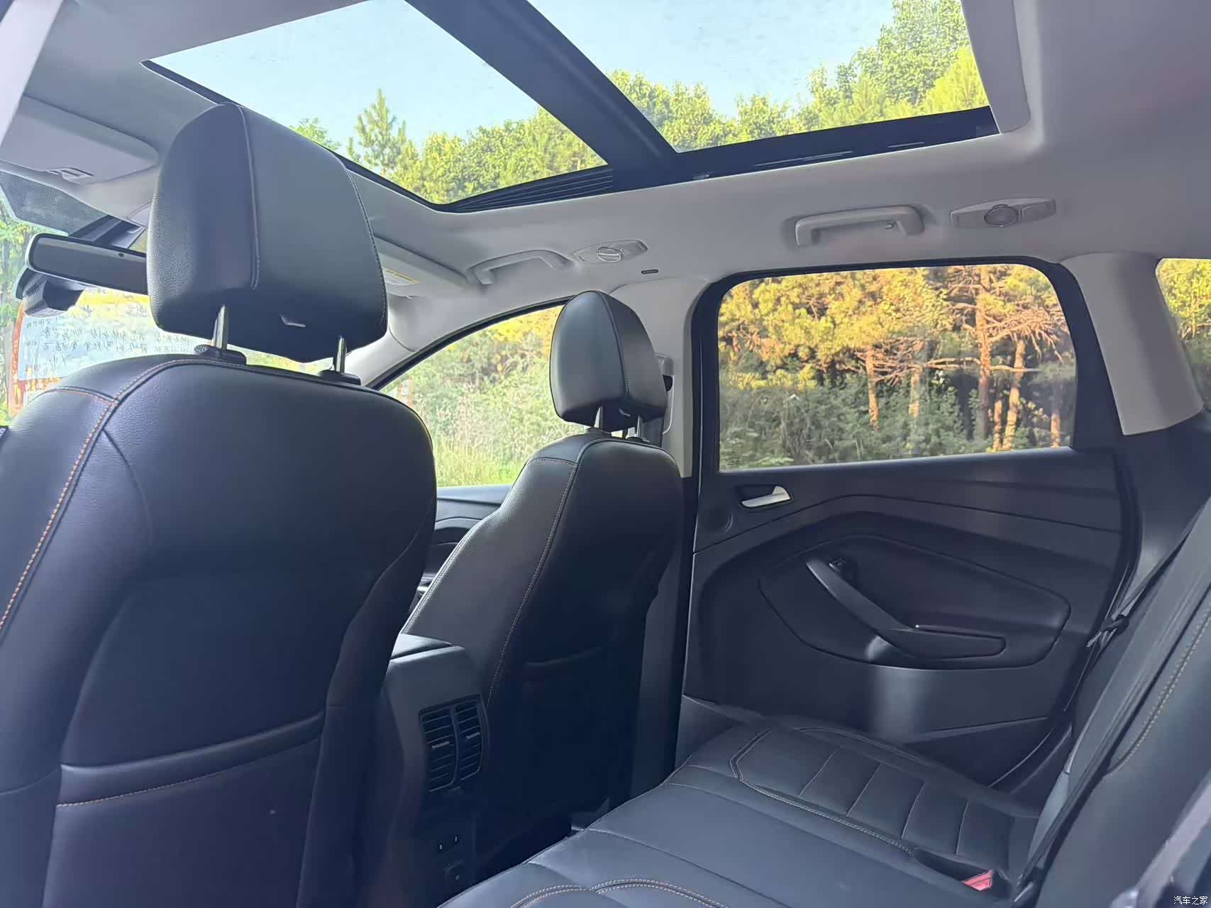 Ford Kuga, 2017 8