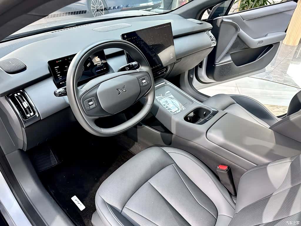 Xpeng P7, 2025 9