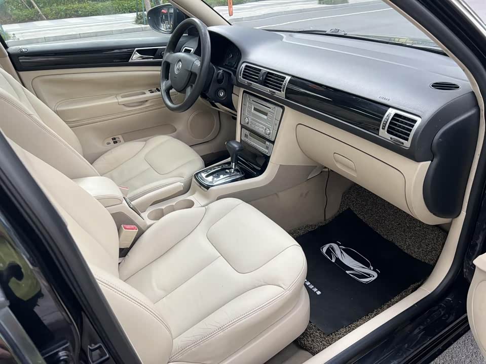 Volkswagen Passat Lingyu