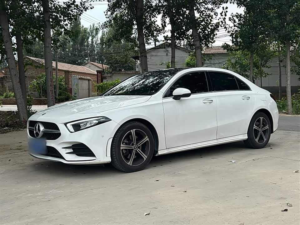 Mercedes-Benz Class A Mercedes-Benz Class A