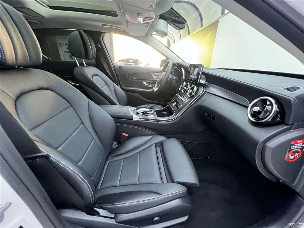 Mercedes-Benz C-Class, 2018 18