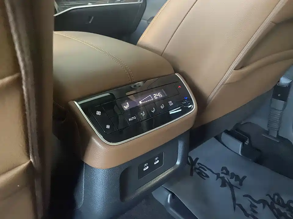 Nissan Exploring the land