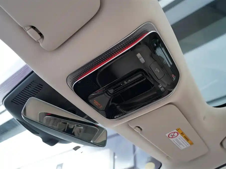 Mercedes-Benz EQS SUV