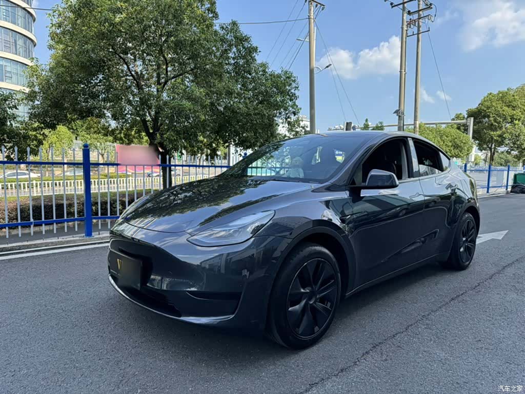 Tesla Model Y, 2024 2