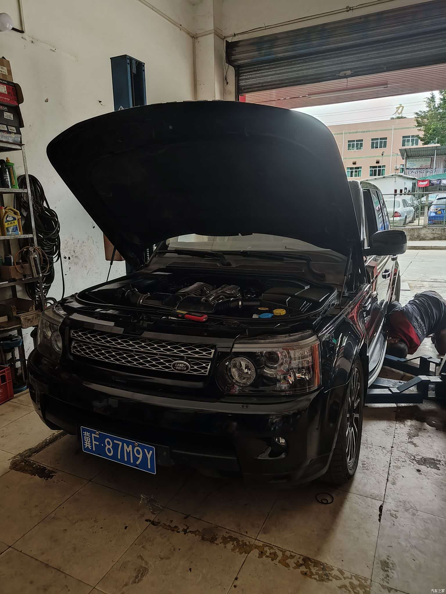 Land Rover Range Rover, 2011 14