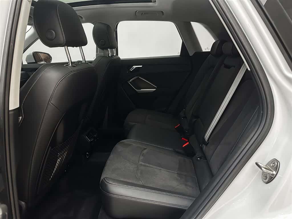 Audi Q3, 2022 13