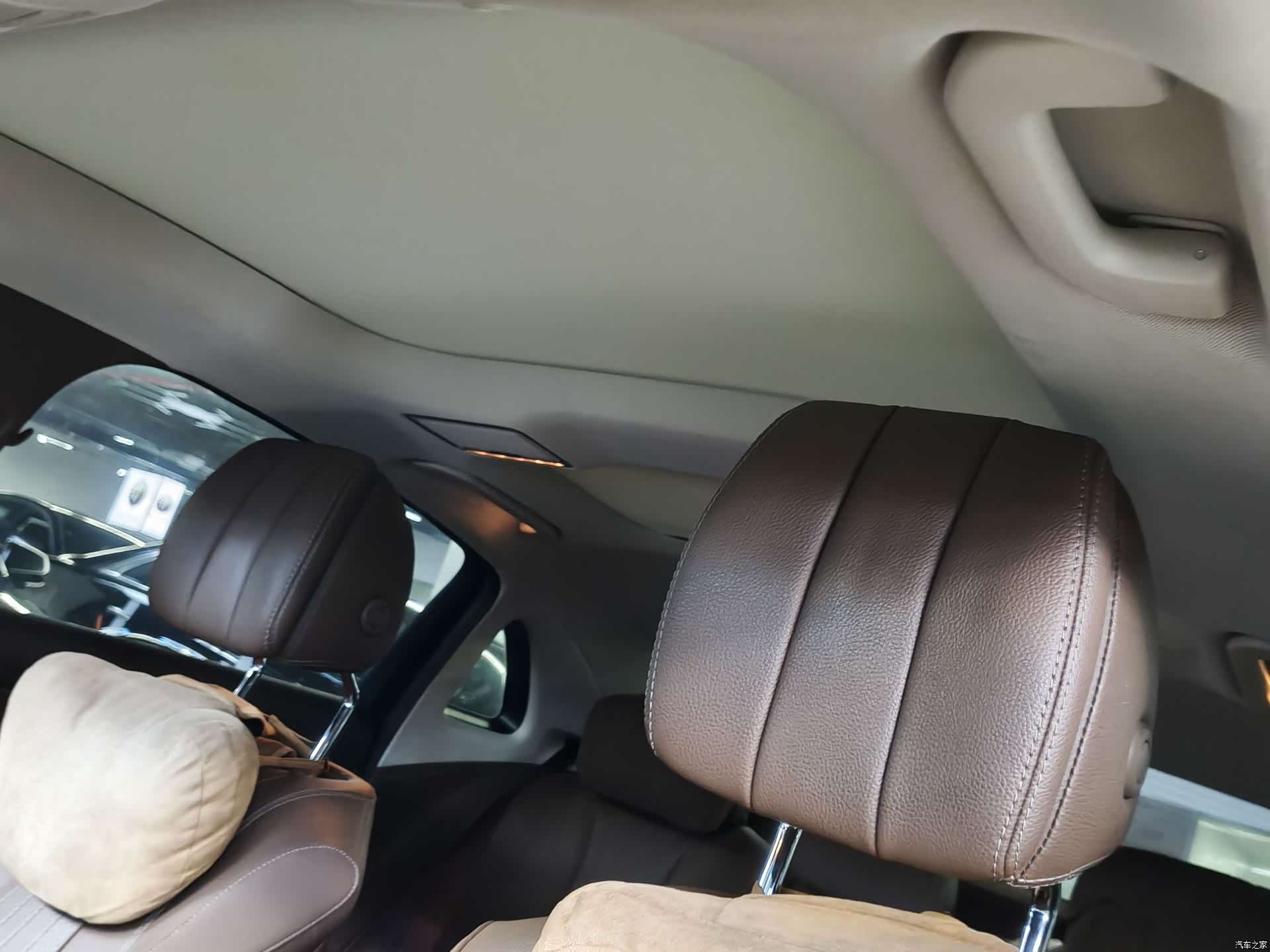 Mercedes-Benz E-Class, 2018 12