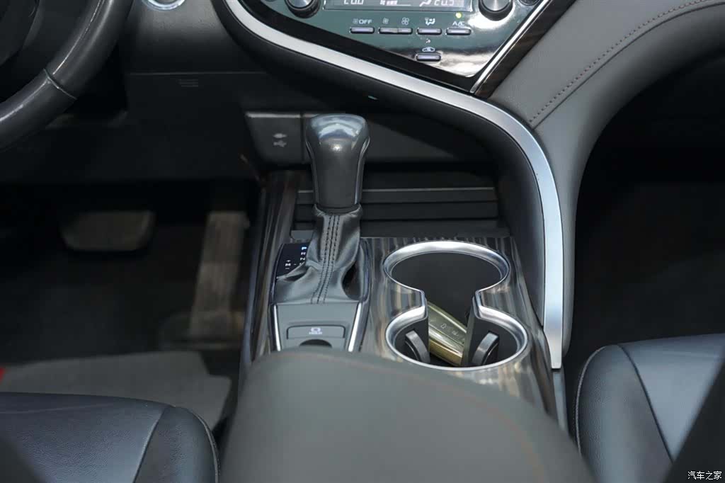 Toyota Camry, 2020 19