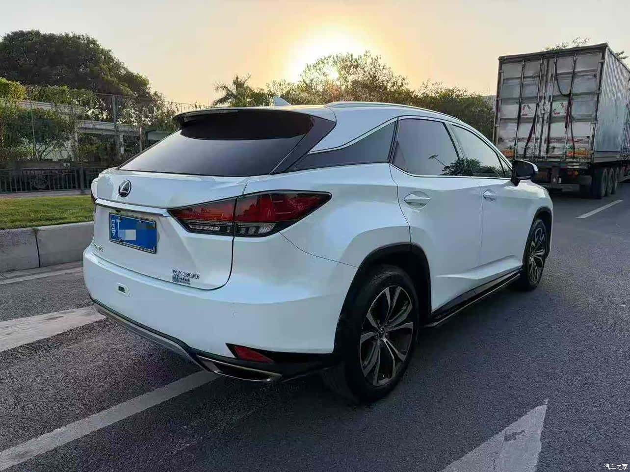Lexus RX, 2021 все фото