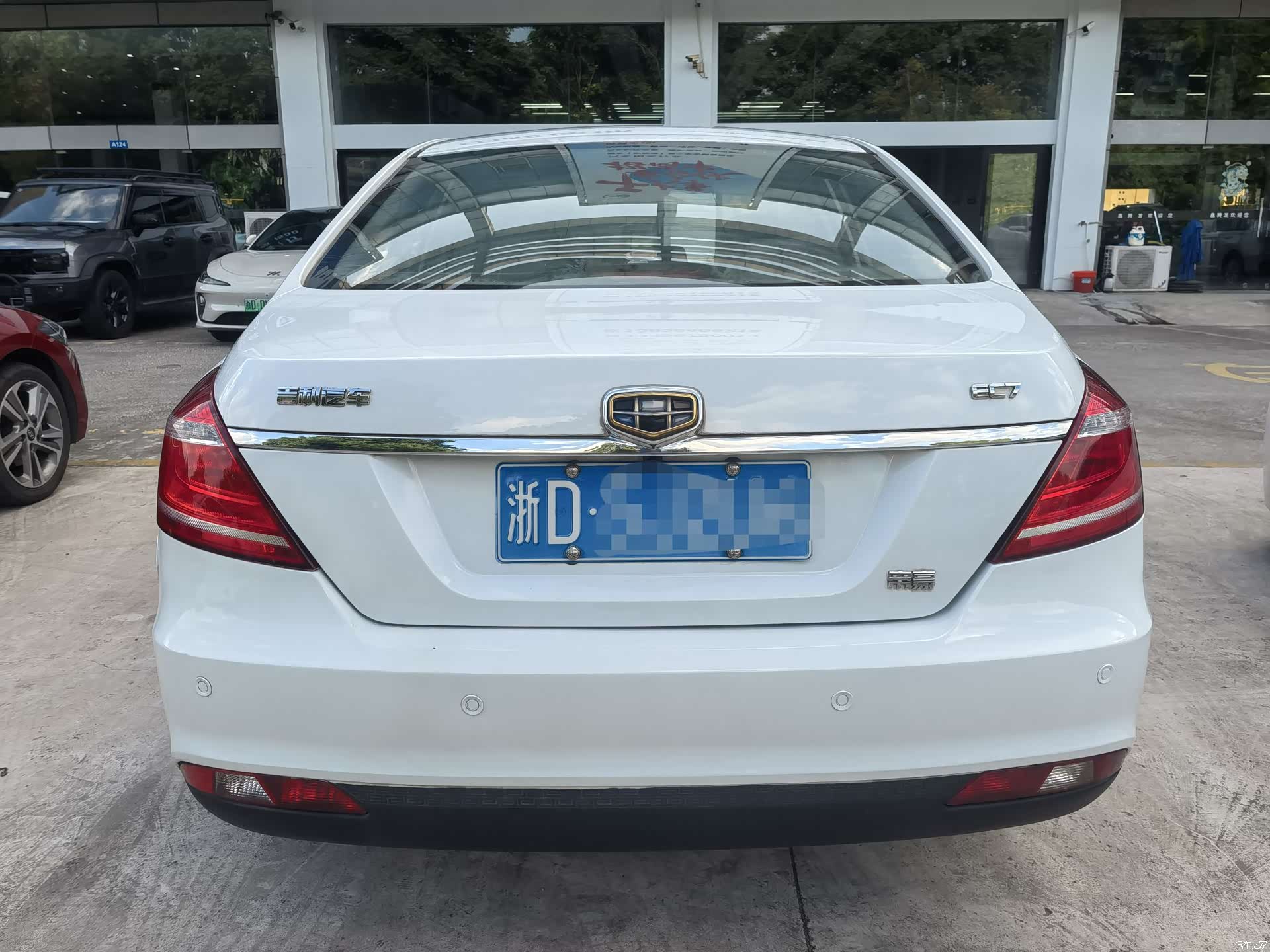Geely Emgrand, 2015 все фото