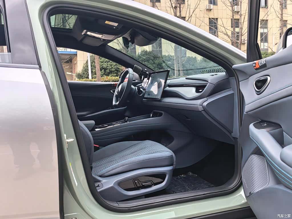 BYD Seal, 2025 15