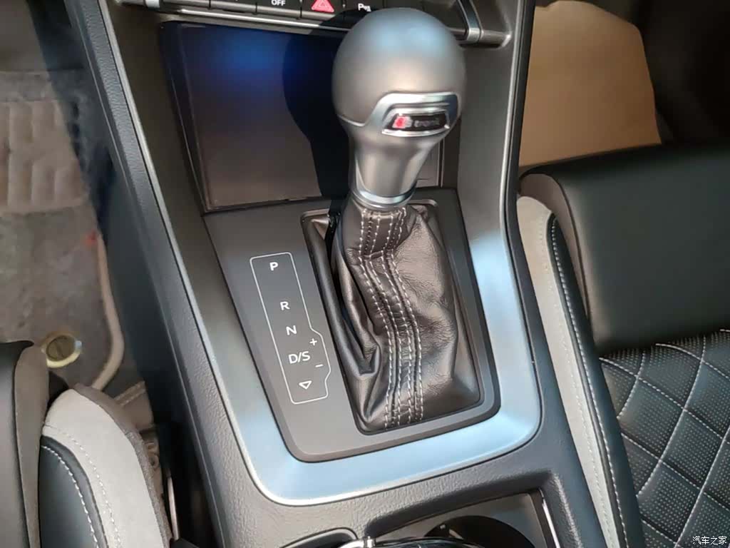 Audi Q3, 2025 14