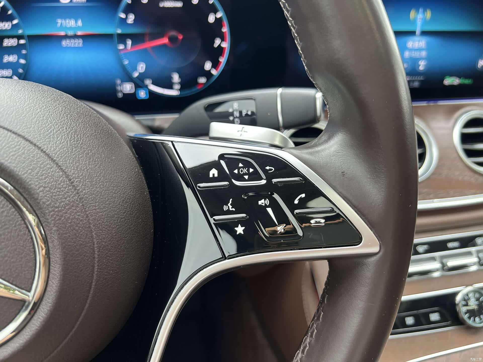 Mercedes-Benz E-Class, 2022 15