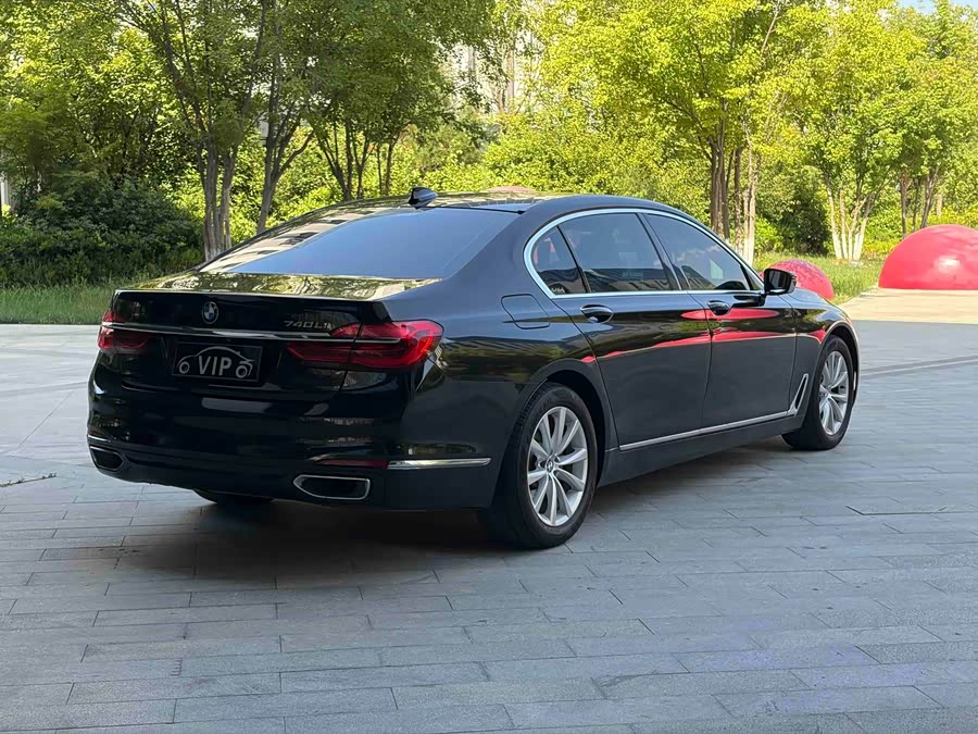 BMW 7-Series 2017, фото 13