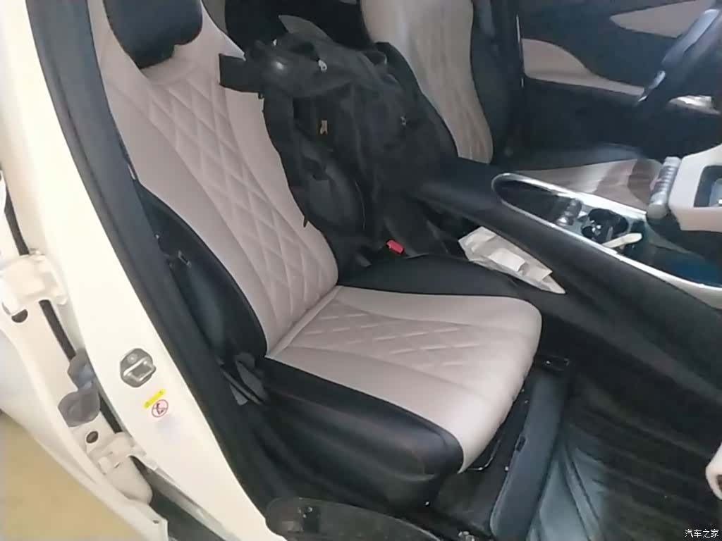 BYD Dolphin, 2023 25