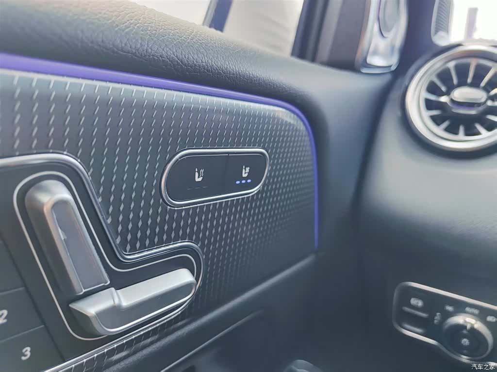 Mercedes-Benz GLB, 2023 15