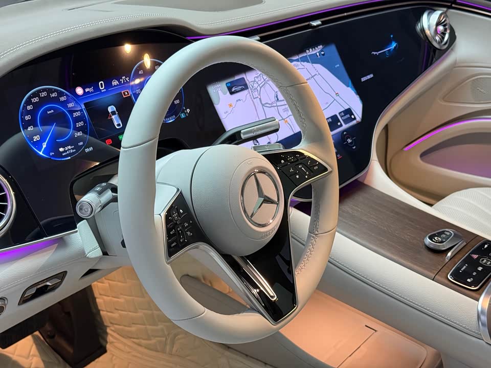 Mercedes-Benz EQS Mercedes-Benz EQS