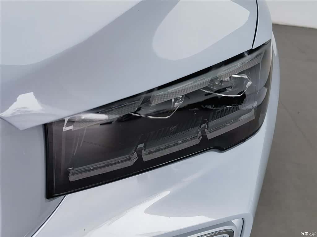 Geely Xingyue L, 2023 7