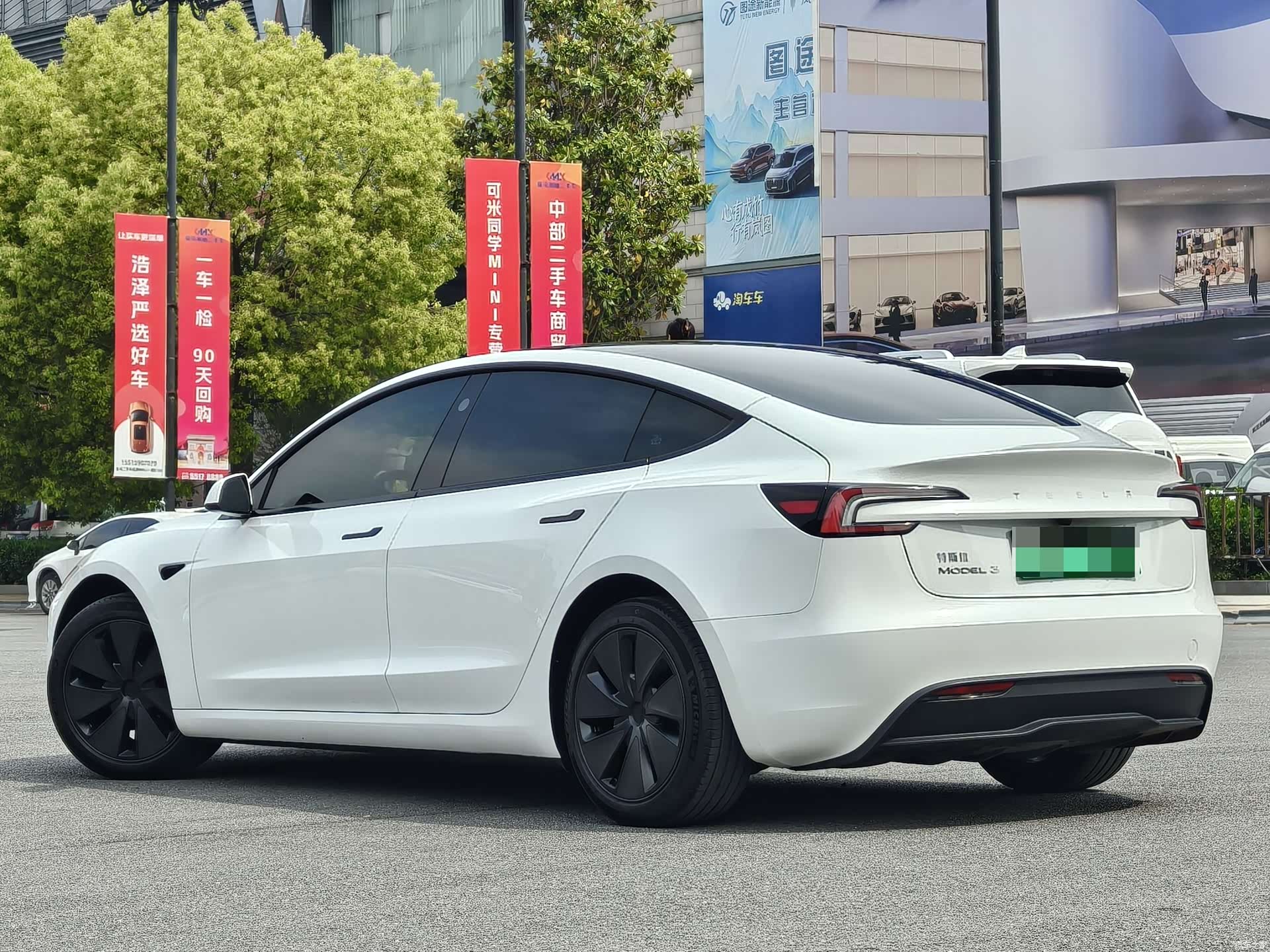 Tesla Model 3, 2024 4