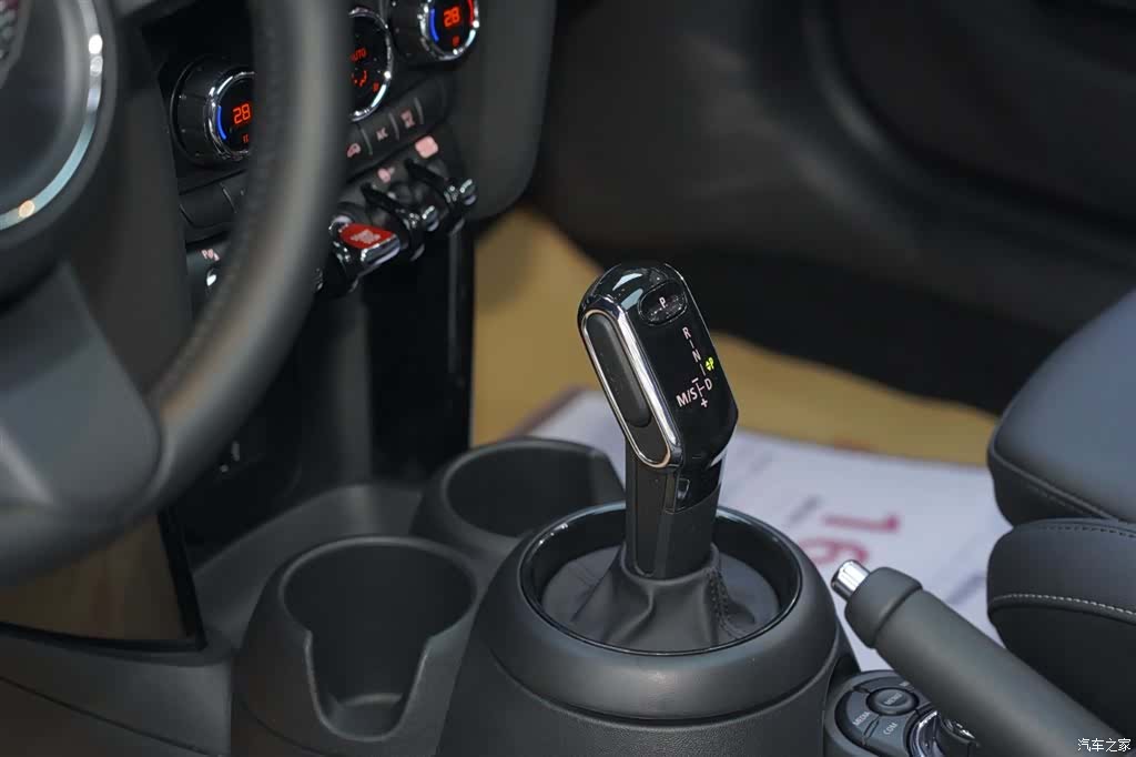 Mini Cooper, 2022 13