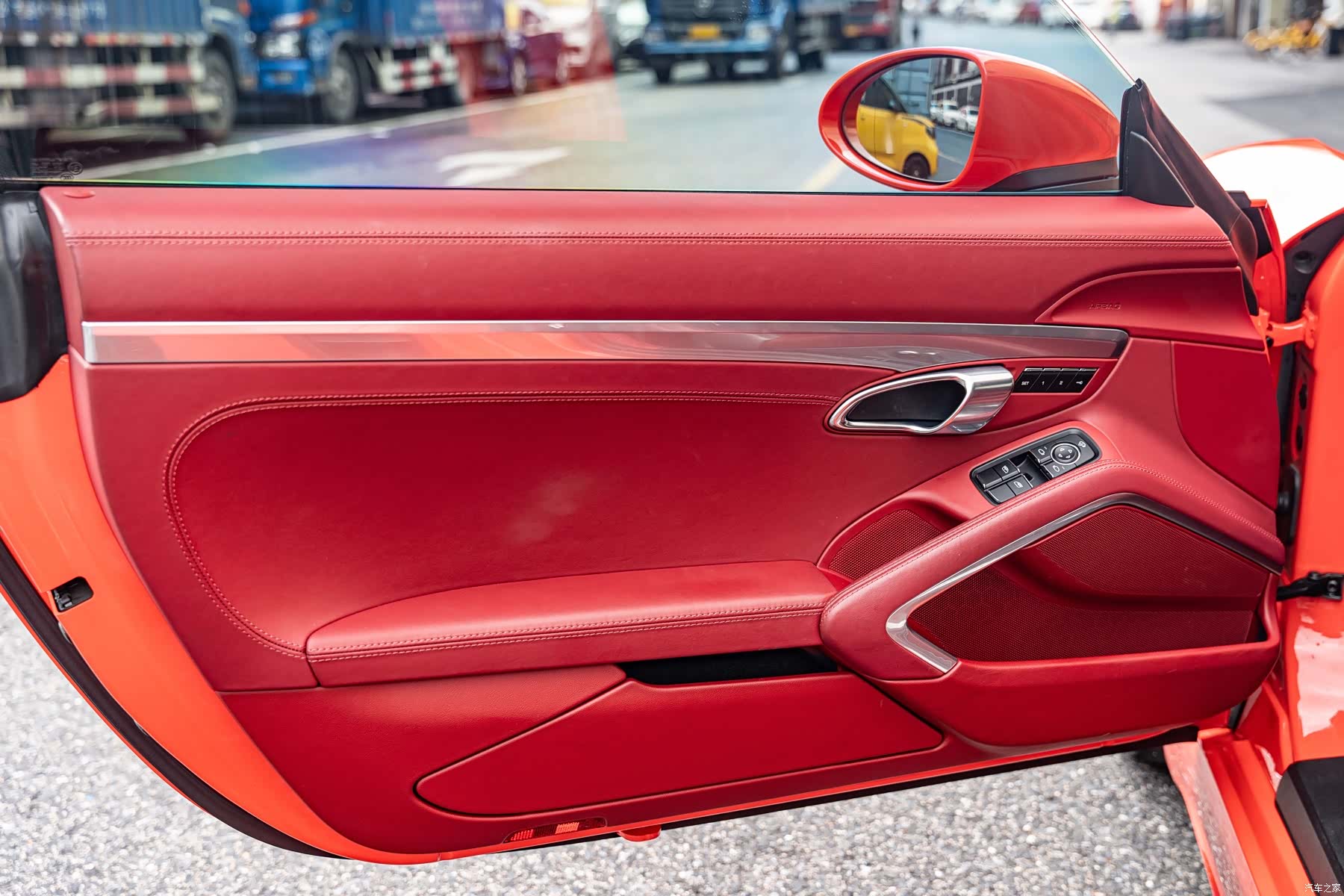 Porsche Cayman, 2018 9