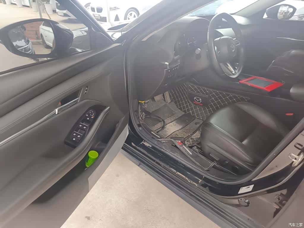 Mazda Mazda3, 2021 16