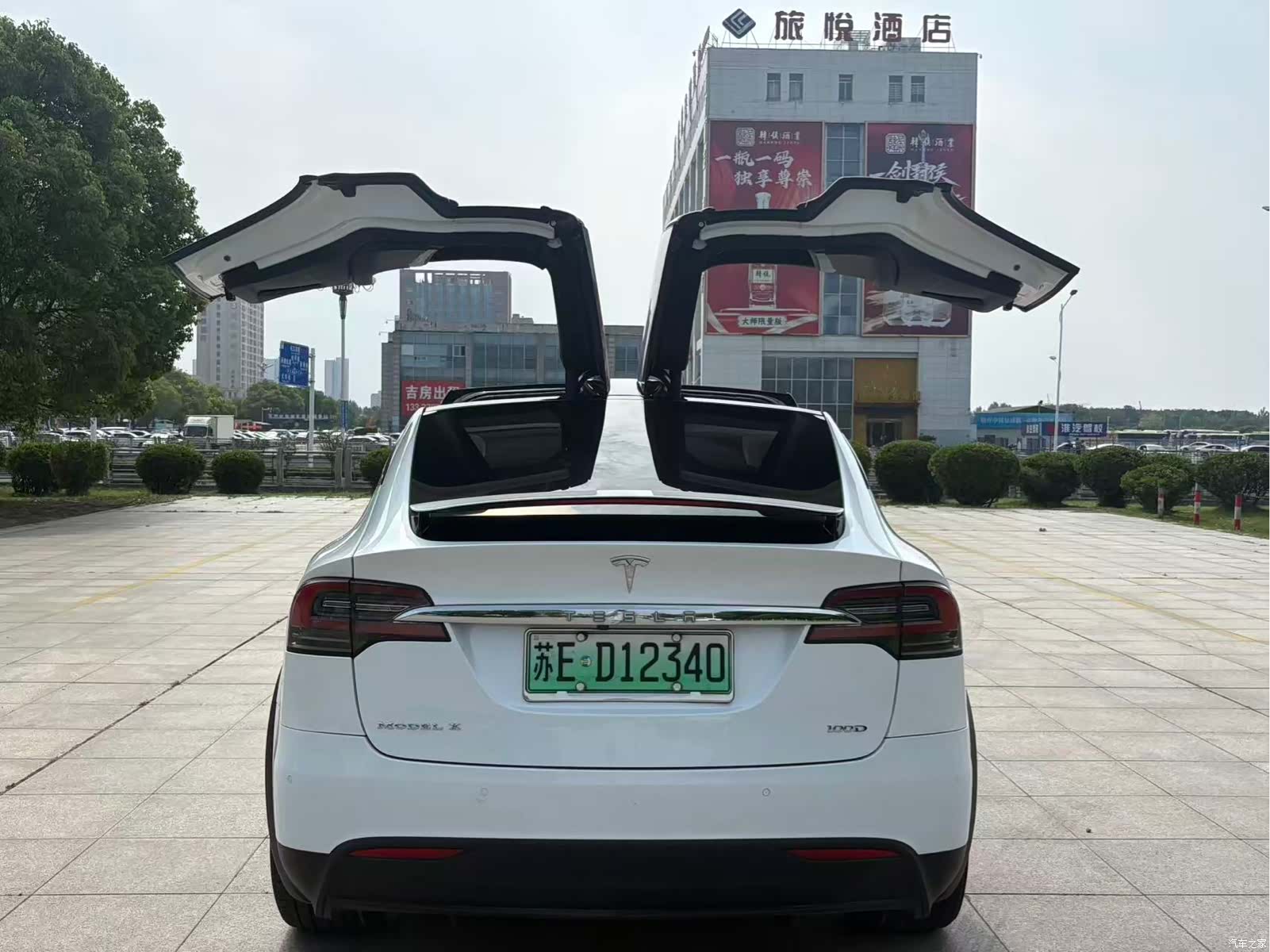 Tesla Model X, 2019 8