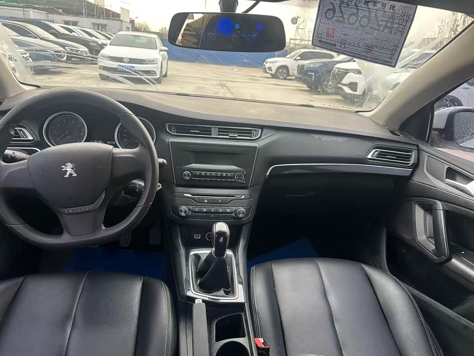 Peugeot 408