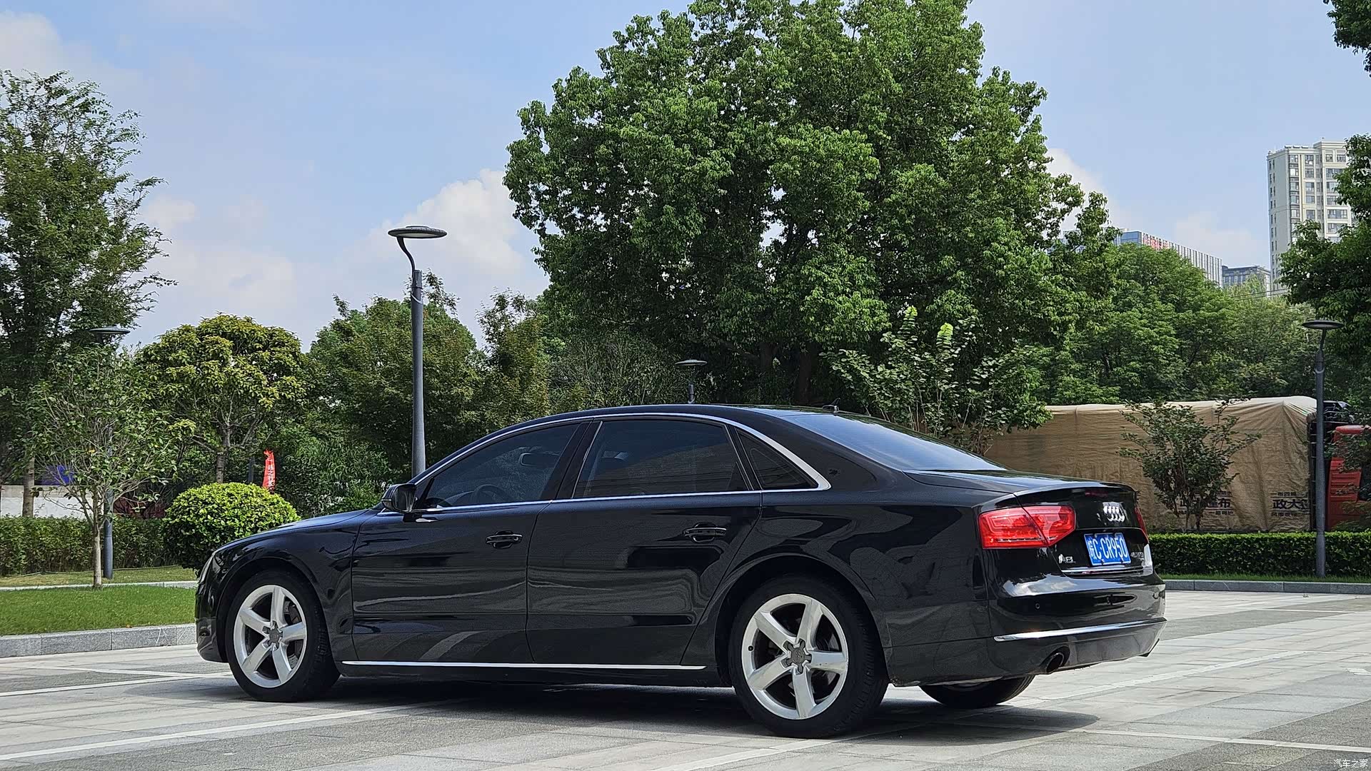 Audi A8L, 2012 4