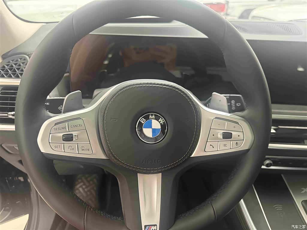 BMW X5, 2025 14