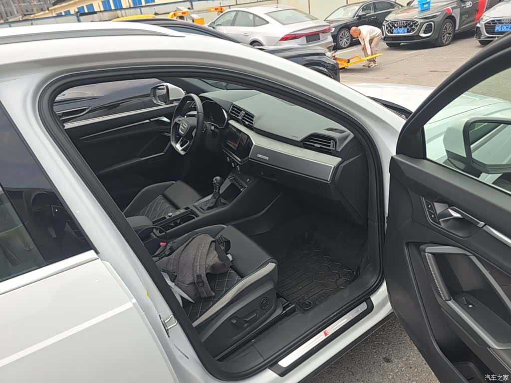 Audi Q3, 2025 11