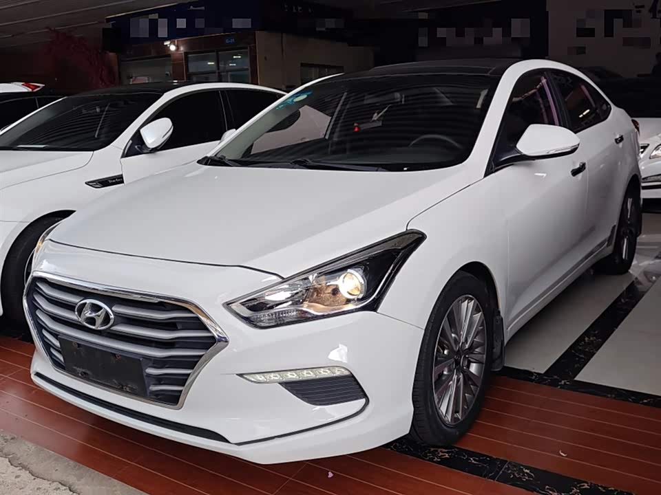 Hyundai Name picture