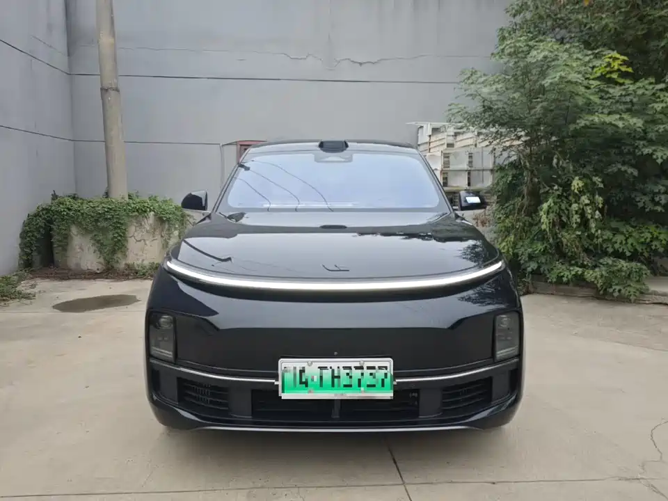 Li Auto Ideal L8