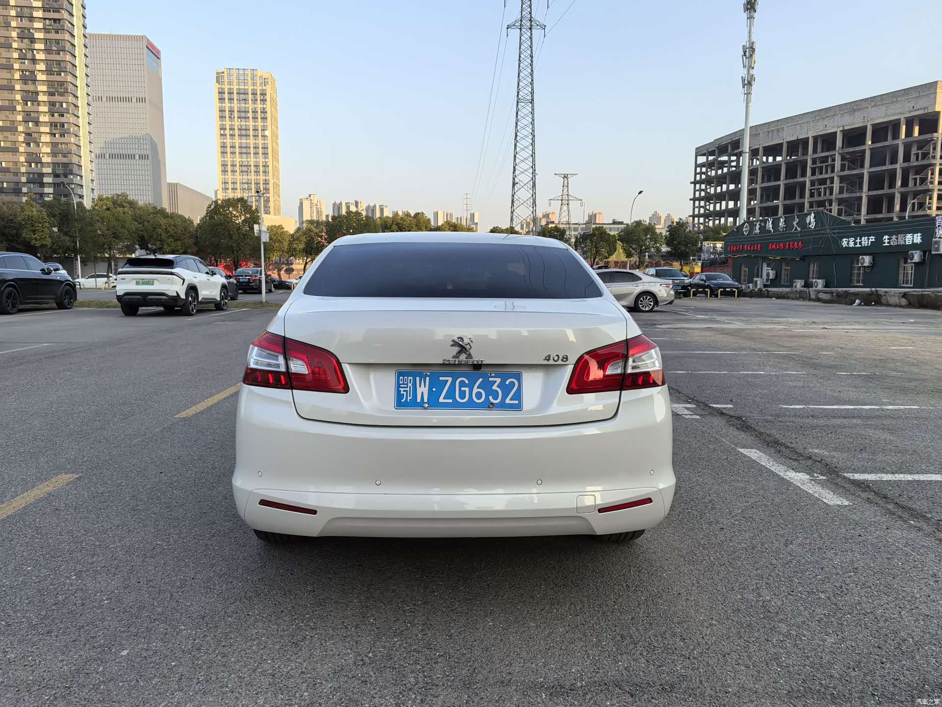 Peugeot 408, 2016 4