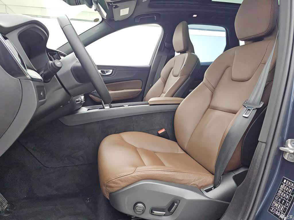 Volvo XC60, 2023 7