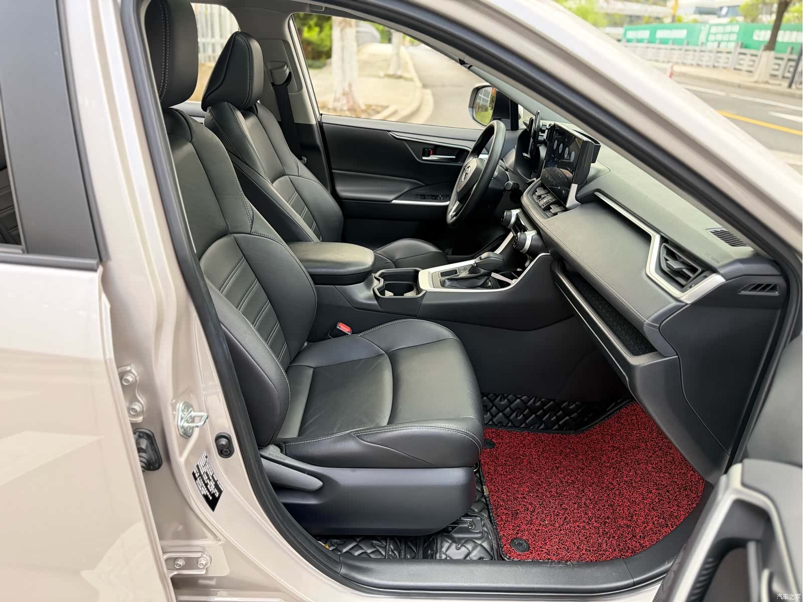 Toyota Wildlander, 2020 11