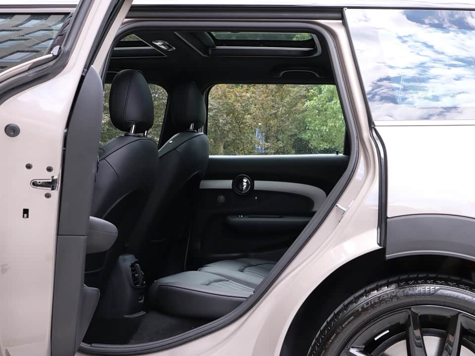 MINI JCW CLUBMAN