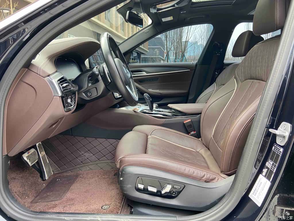 BMW 5 Series, 2023 10