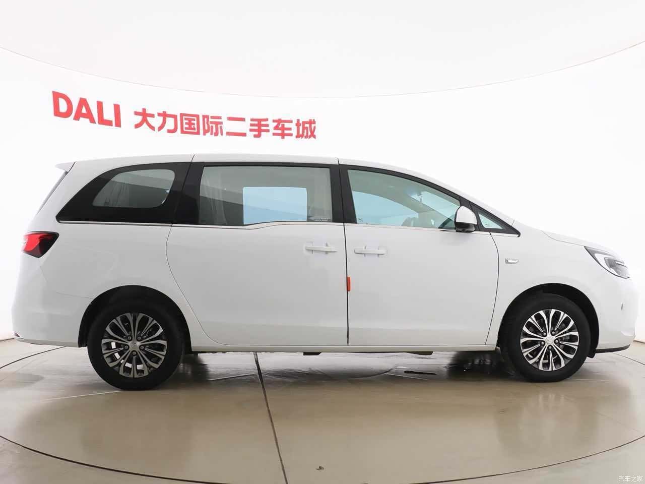 Buick GL8, 2021 4