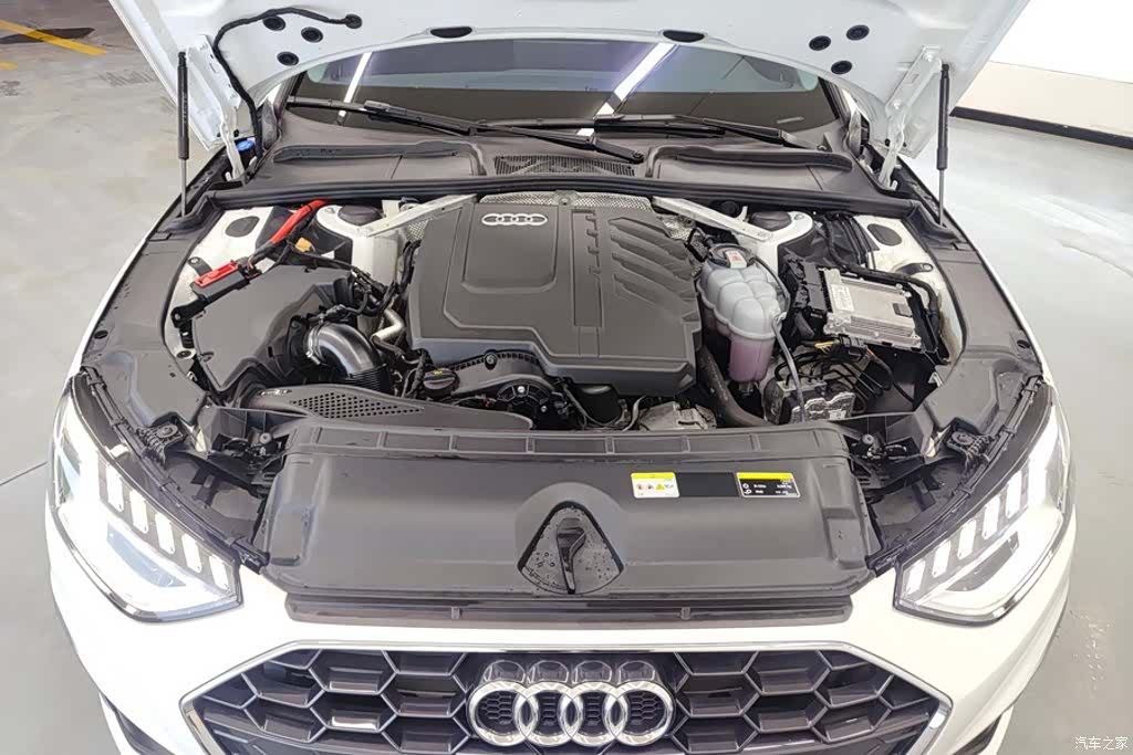 Audi A4L, 2024 10