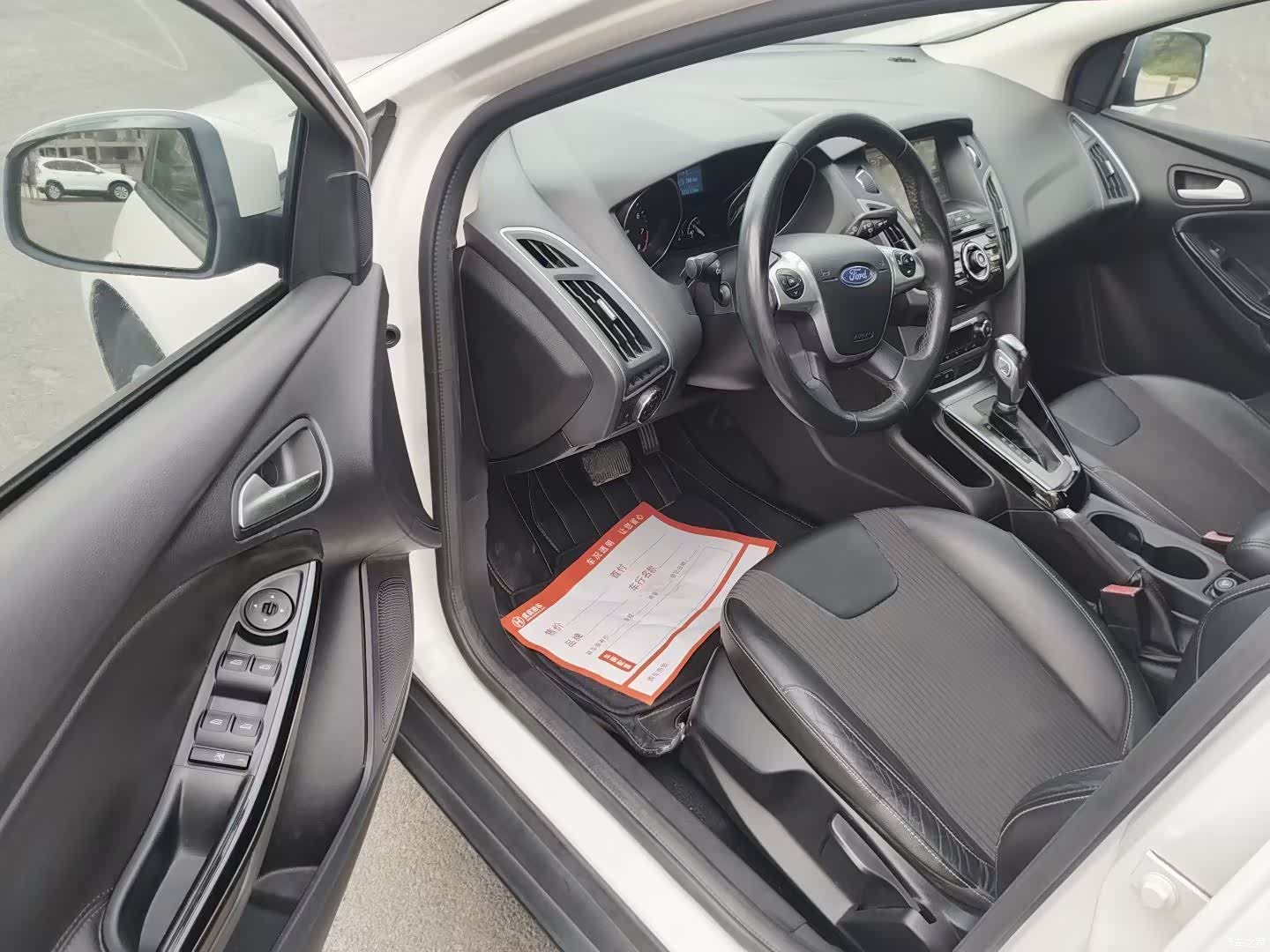 Ford Focus, 2014 4