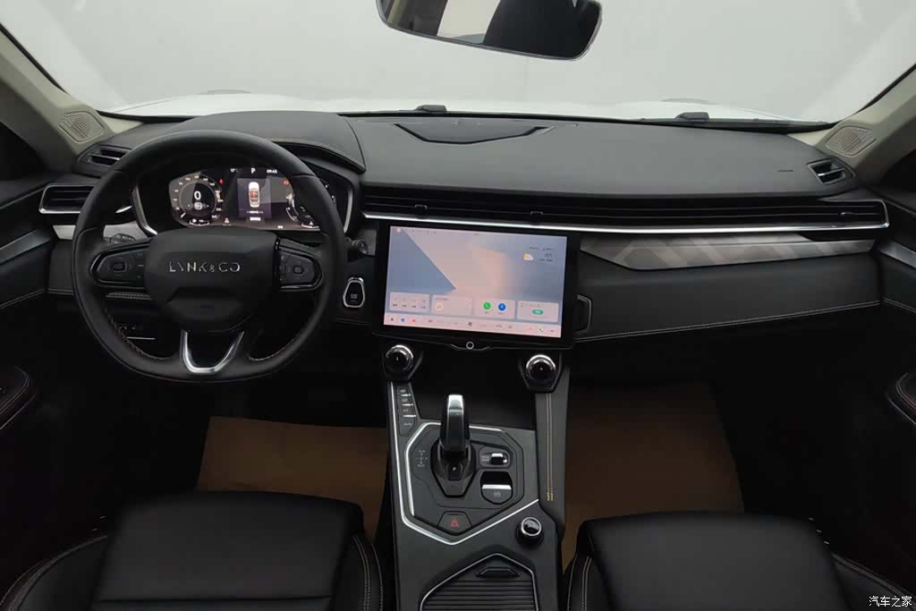 Lynk & Co 01, 2024 12