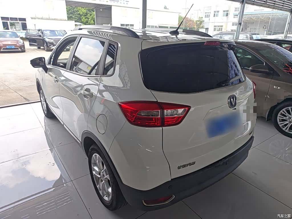 Changan CS15, 2018 23