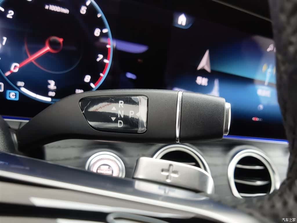 Mercedes-Benz E-Class, 2021 13